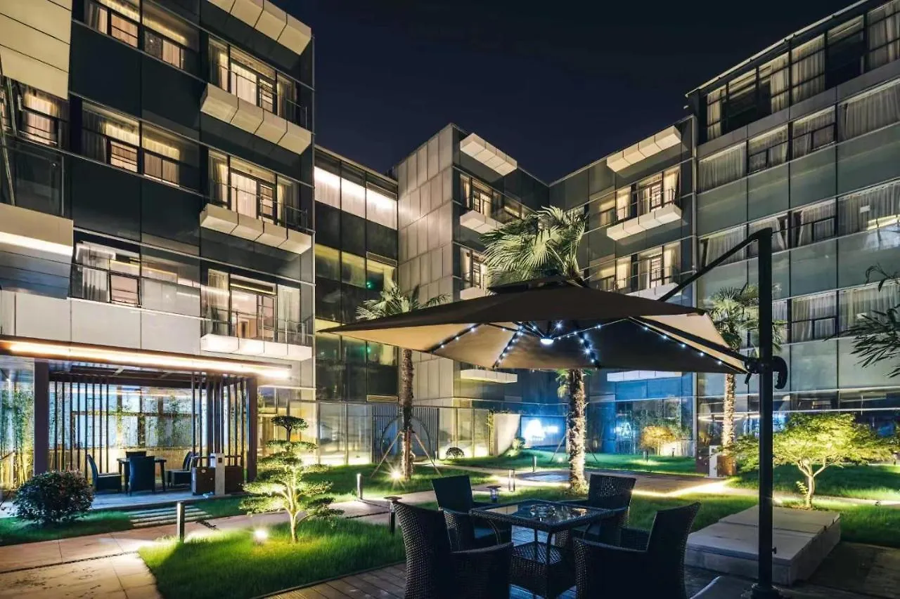 Atour Hotel Industrial Park Dongsha Lake Suzhou  4*, Suzhou (Jiangsu) Çin