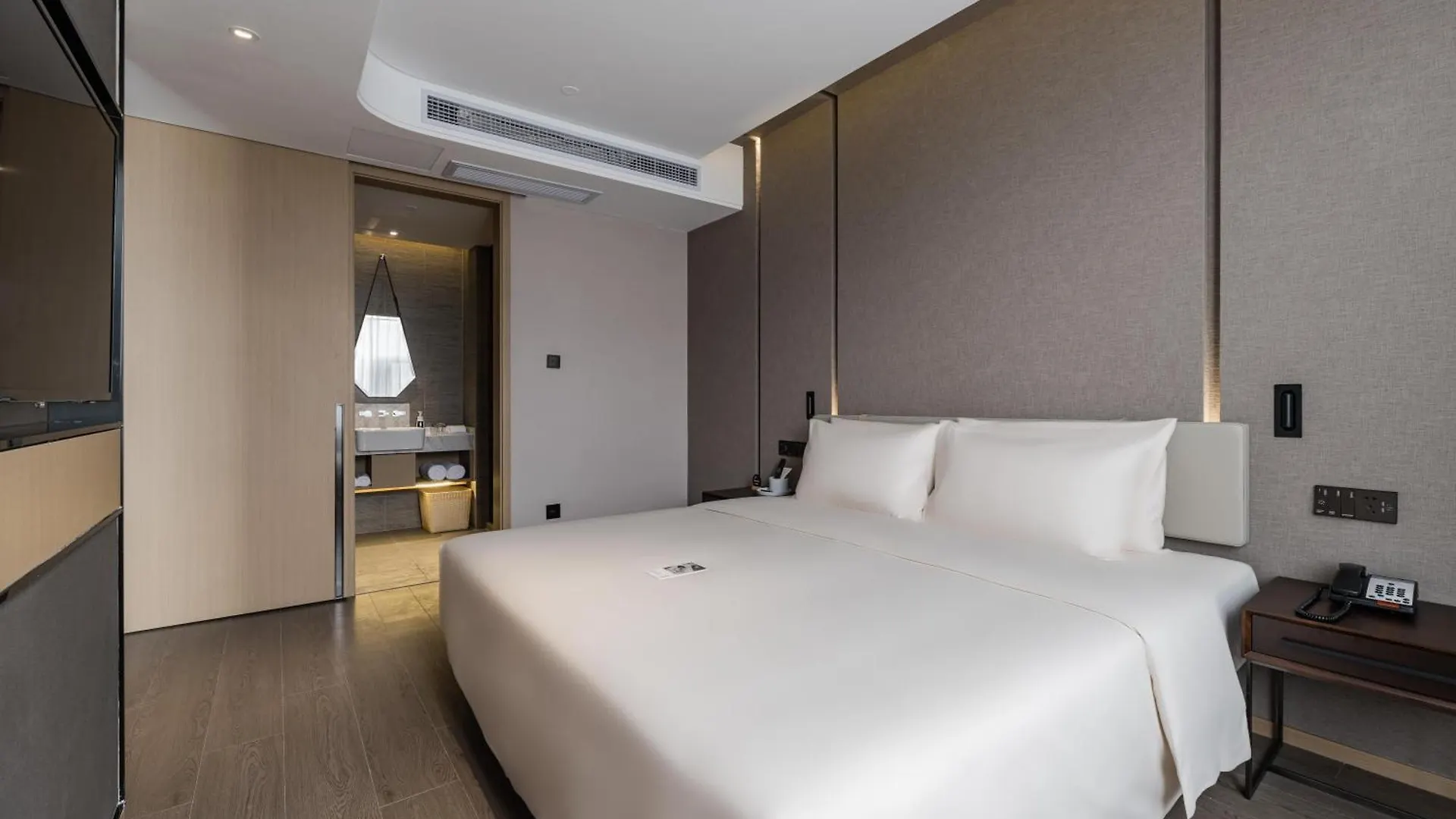 Atour Hotel Industrial Park Dongsha Lake Suzhou